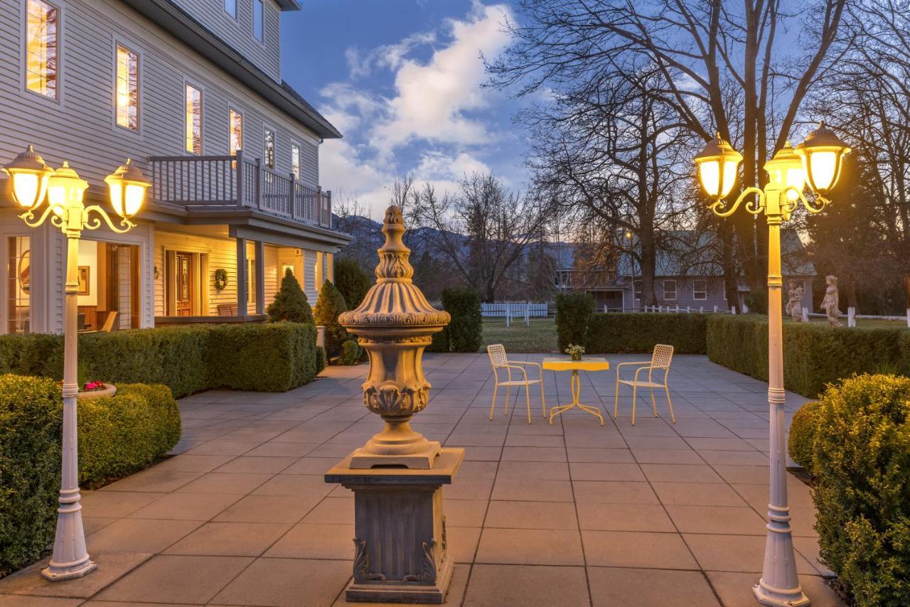 Gardenview Estate Bed And Breakfast Kettle Falls Esterno foto