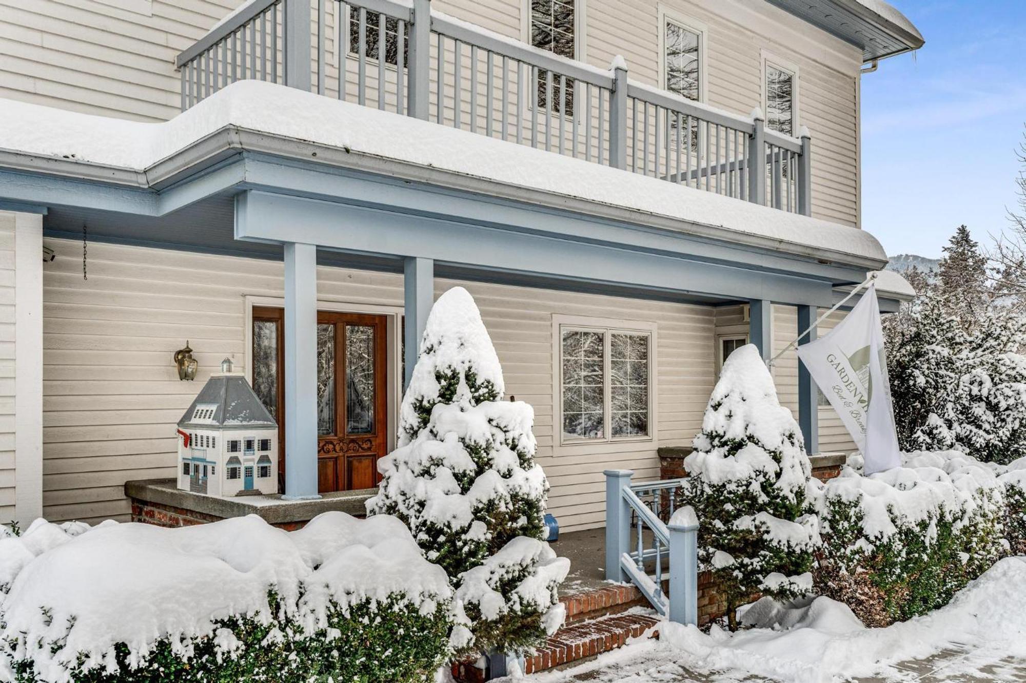 Gardenview Estate Bed And Breakfast Kettle Falls Esterno foto